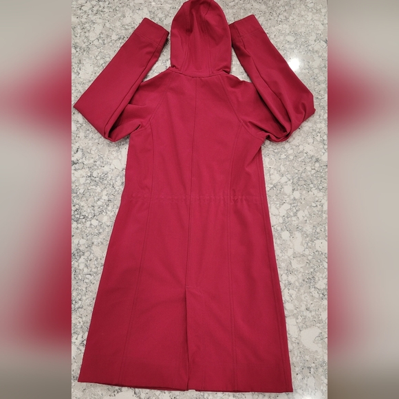 Lululemon Apres Yoga Rain Jacket Sz 4 Raspberry Pink Water Resistant - Picture 10 of 14